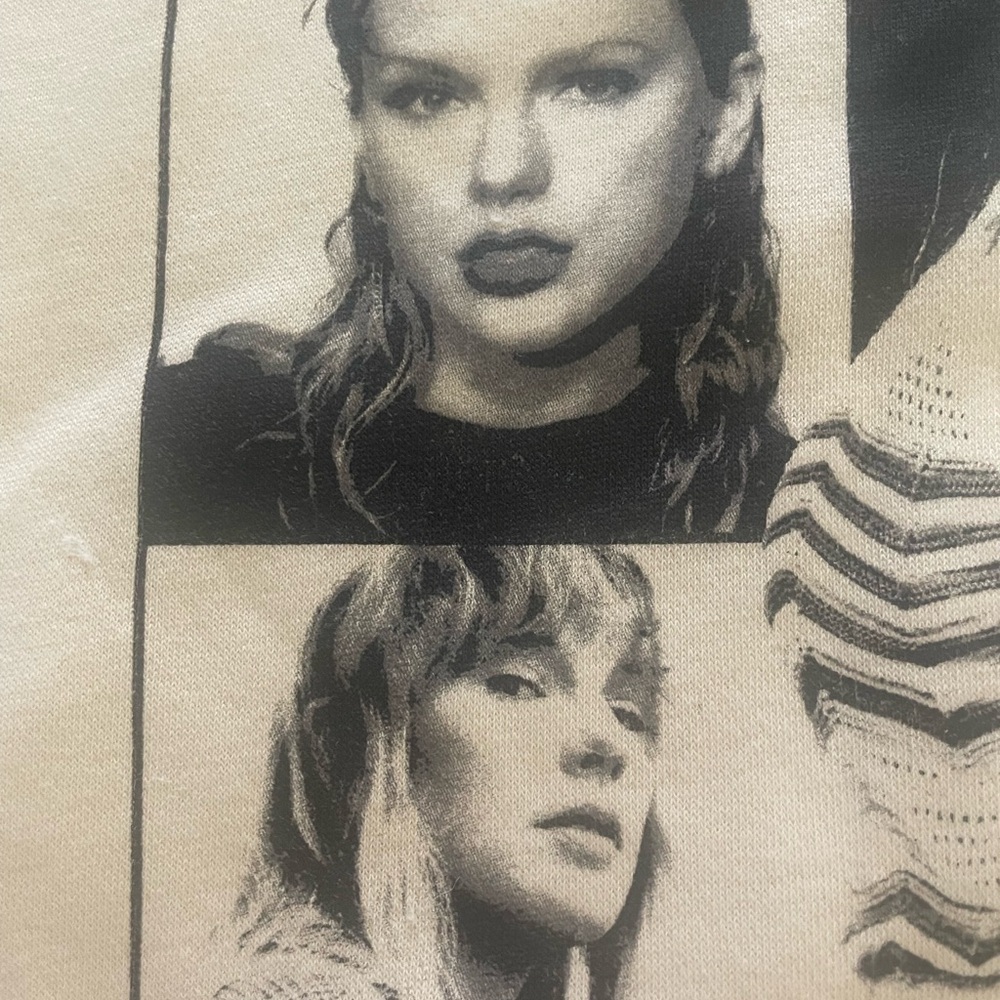 Taylor Swift Swifty Official The Eras Tour Ivory Beige Hoodie Small worn… - Picture 14 of 16
